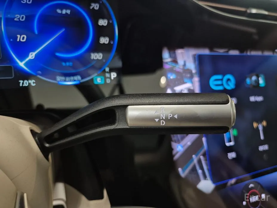 Фото 9 - Mercedes-Benz EQS