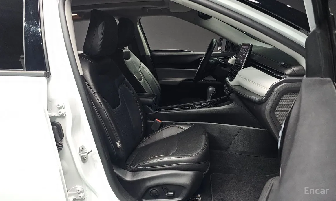 Фото 10 - Jeep Compass