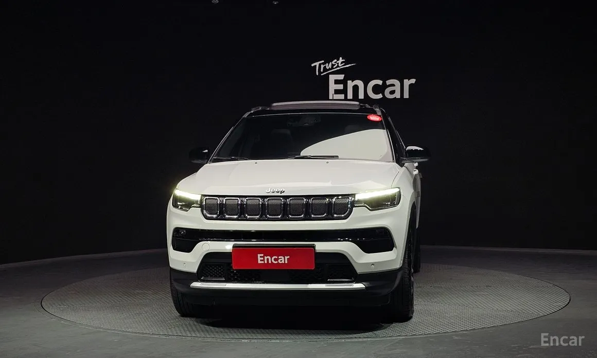 Фото 3 - Jeep Compass