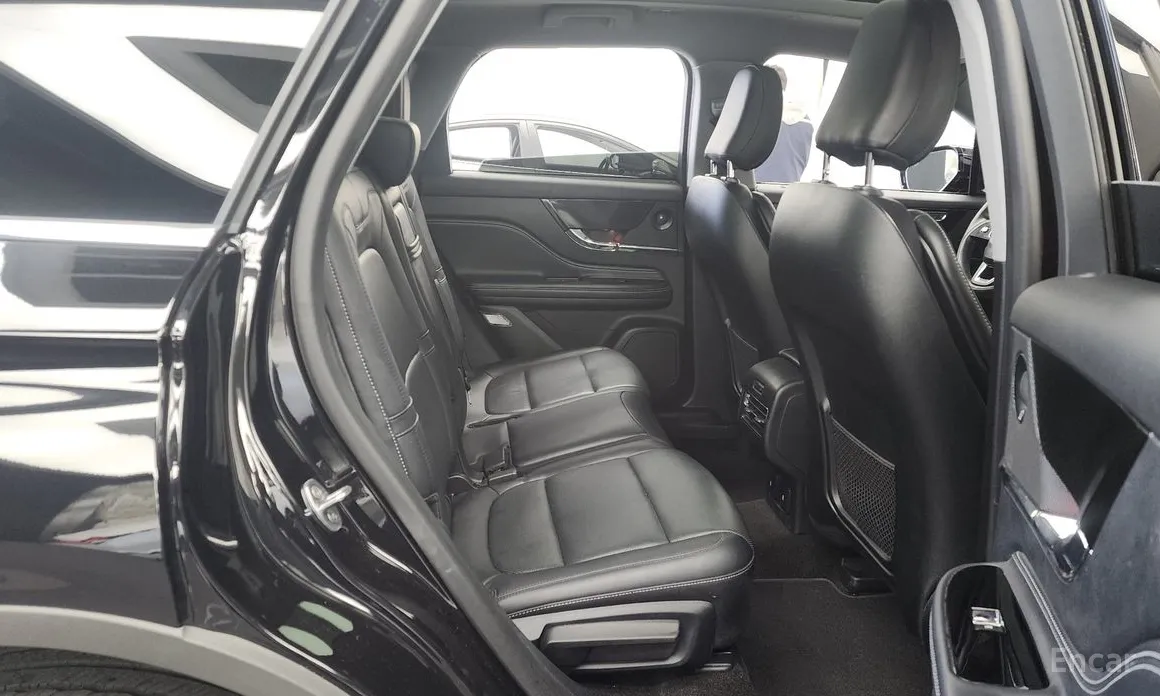 Фото 12 - Lincoln Corsair