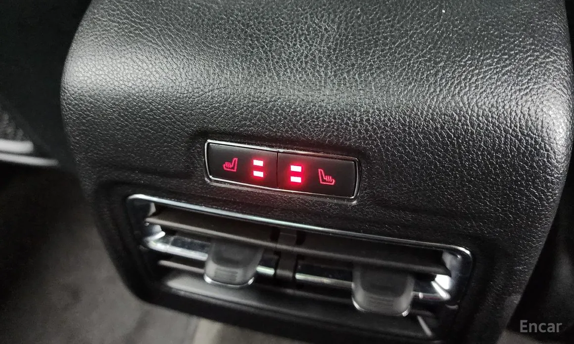 Фото 19 - Lincoln Corsair