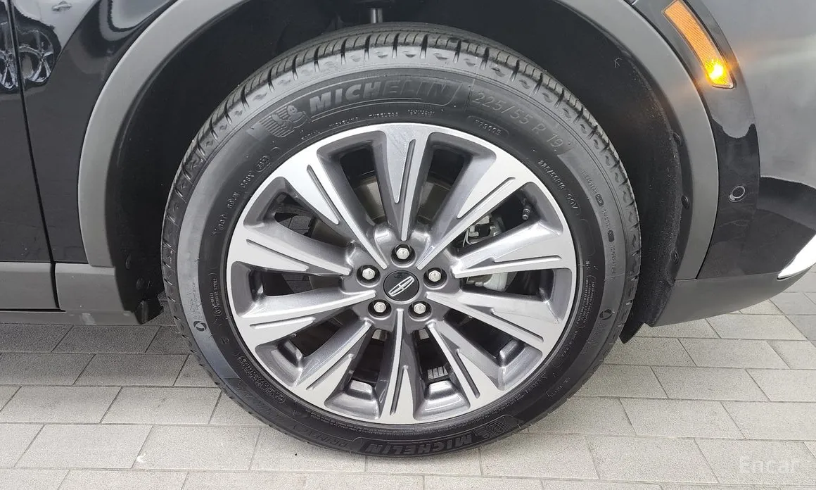 Фото 5 - Lincoln Corsair