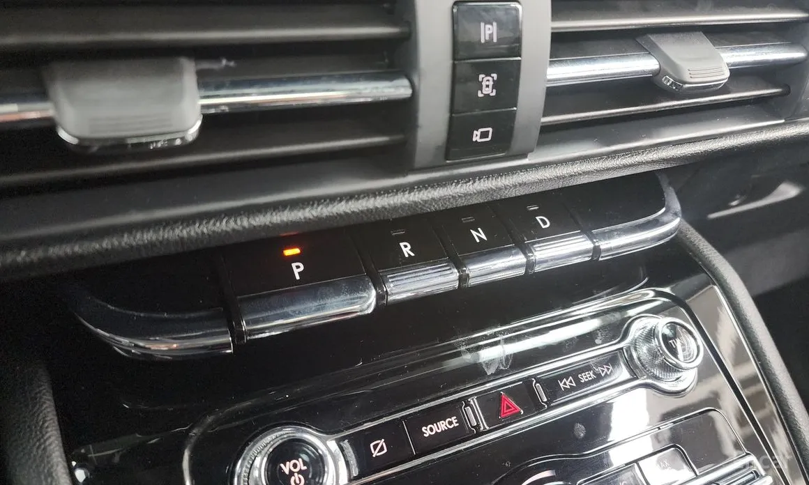 Фото 9 - Lincoln Corsair