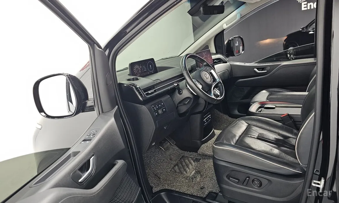 Фото 10 - Hyundai Staria