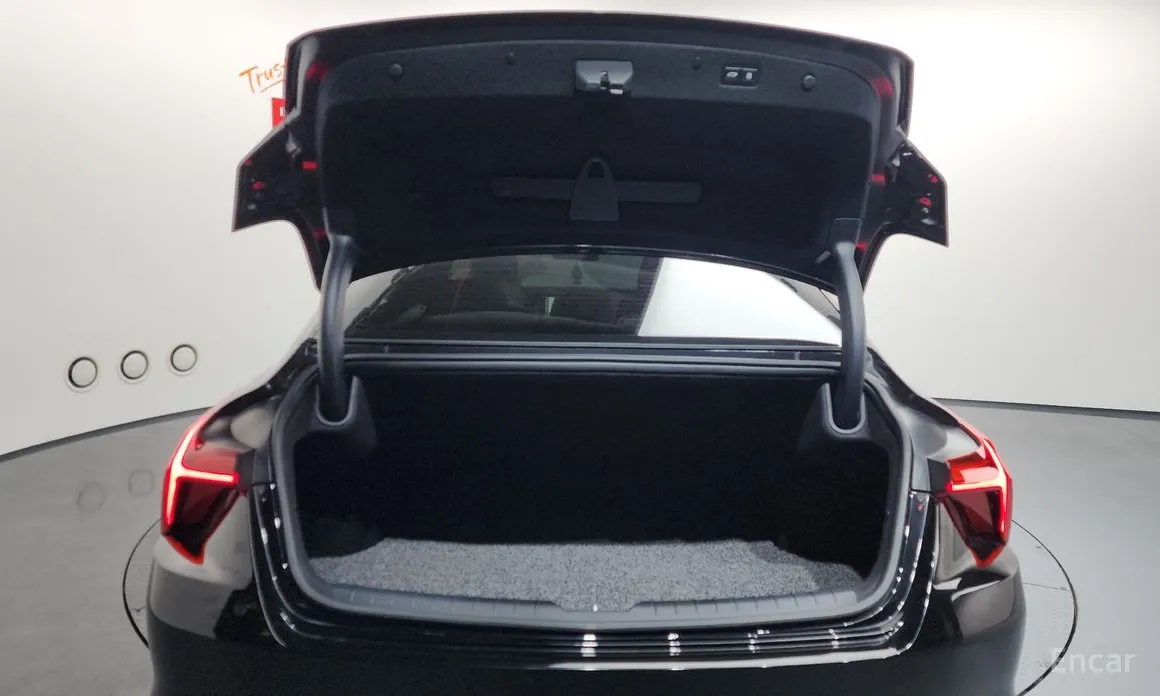 Фото 20 - Kia K8