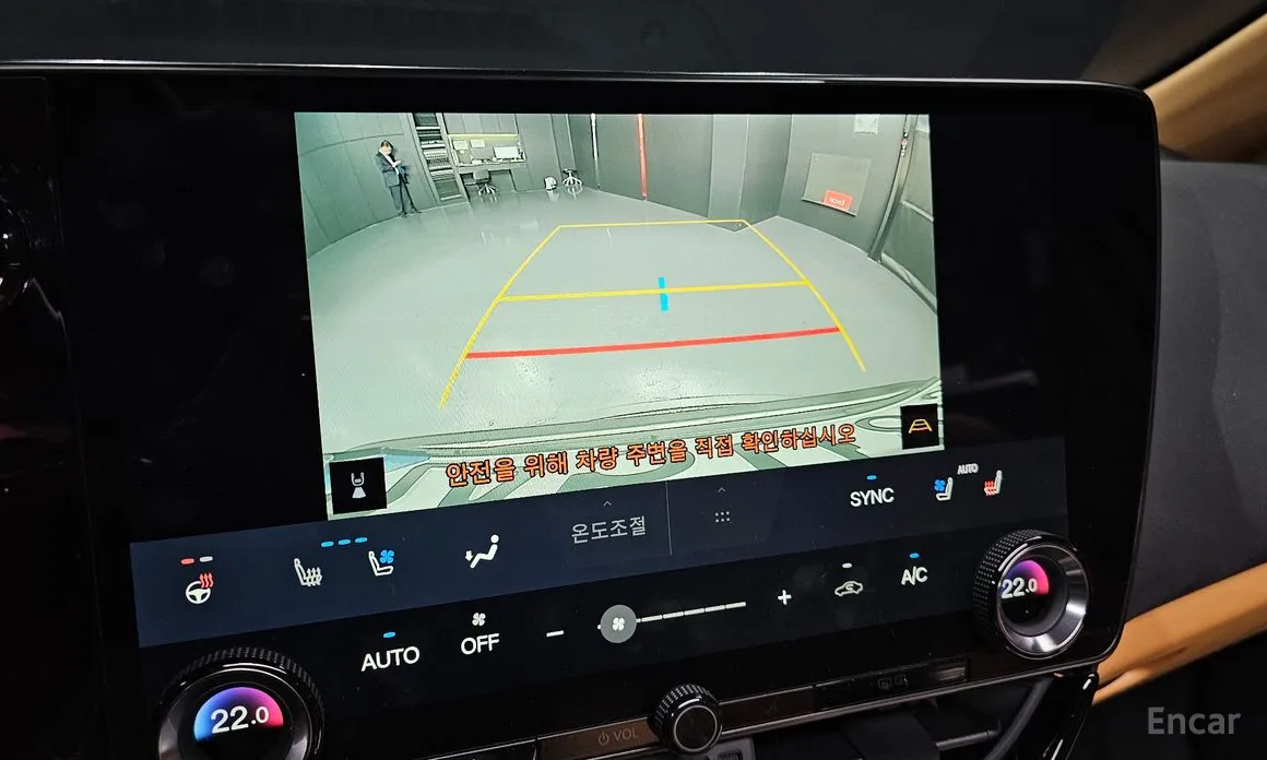 Фото 15 - Lexus NX