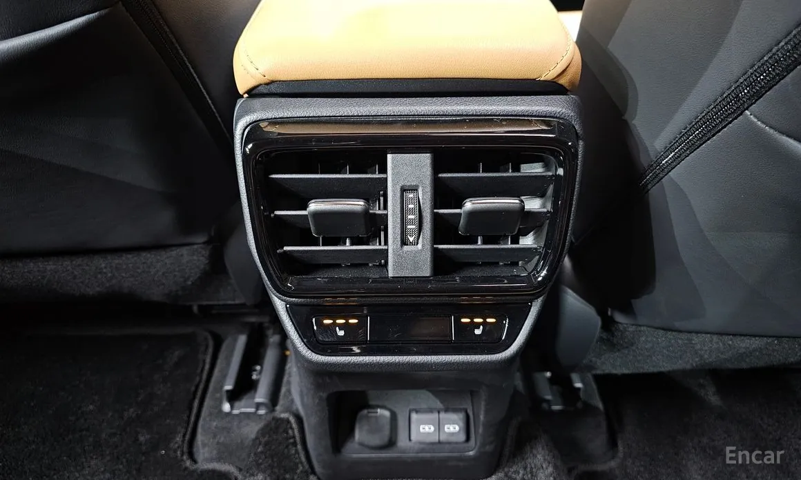 Фото 18 - Lexus NX