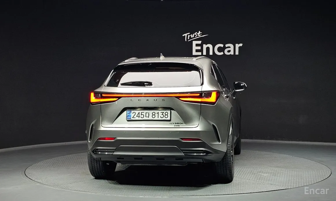 Фото 4 - Lexus NX