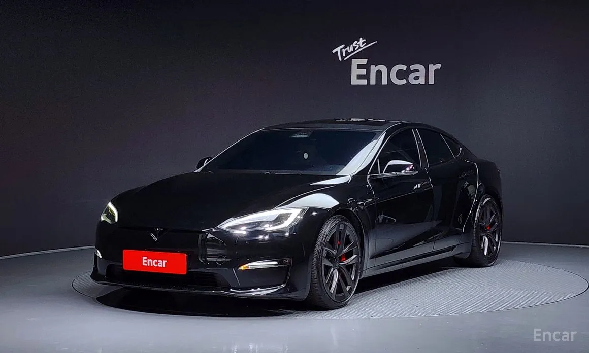 Фото 1 - Tesla Model S