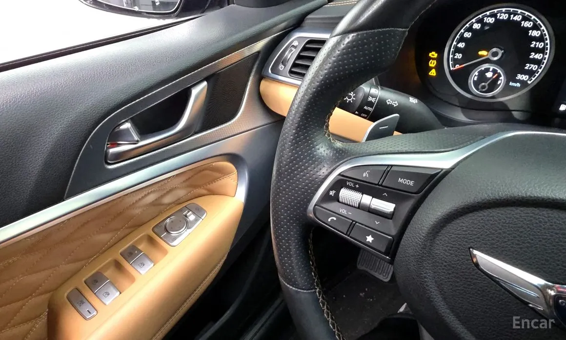 Фото 17 - Genesis G70