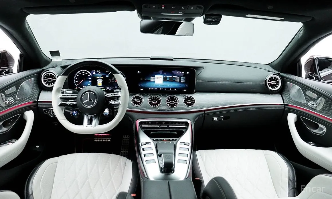 Фото 7 - Mercedes-Benz AMG GT