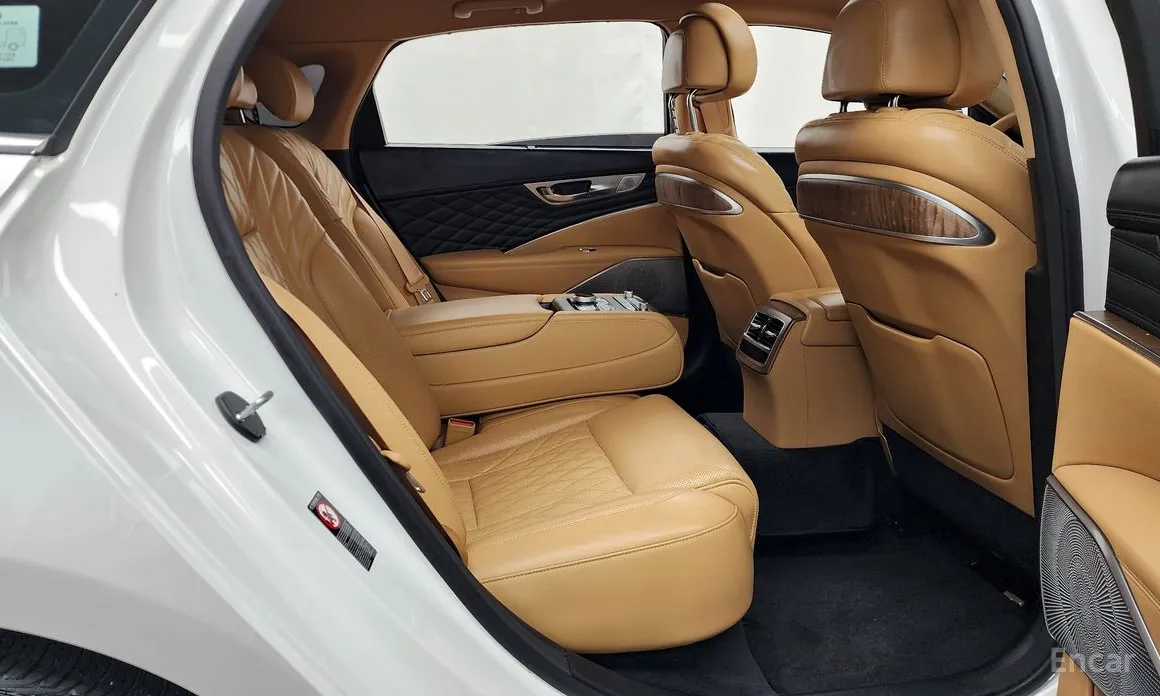 Фото 12 - Kia K9