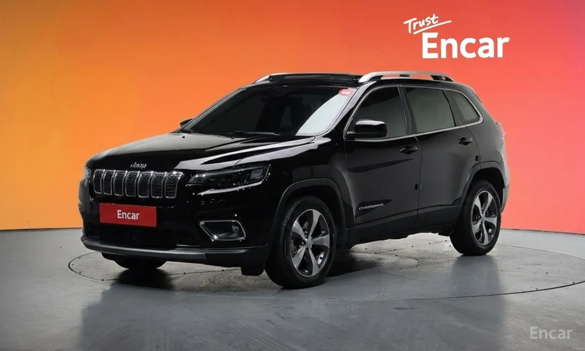 Фото 1 - Jeep Cherokee