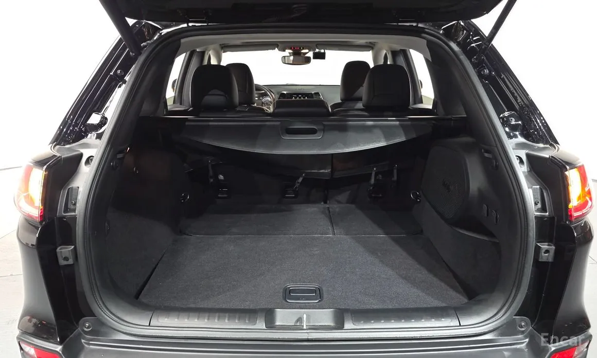 Фото 20 - Jeep Cherokee