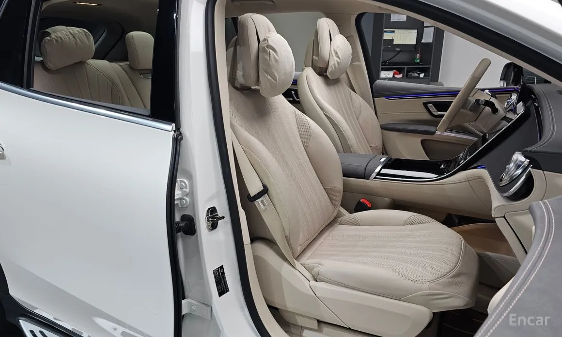 Фото 10 - Mercedes-Benz EQS