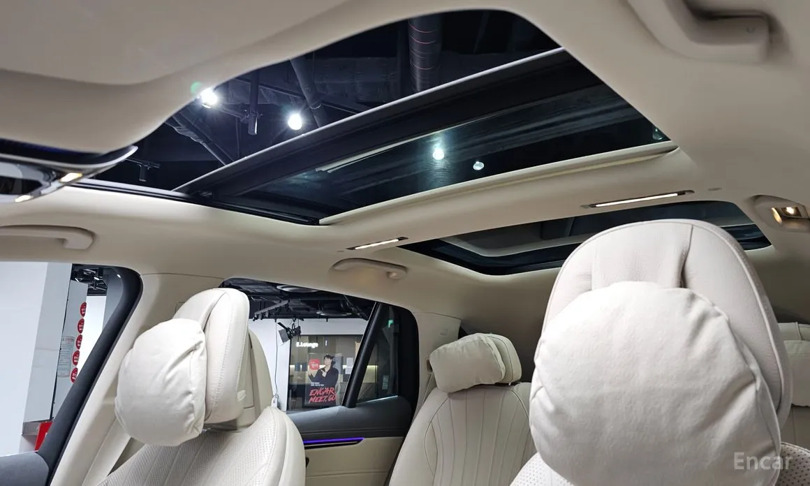 Фото 18 - Mercedes-Benz EQS