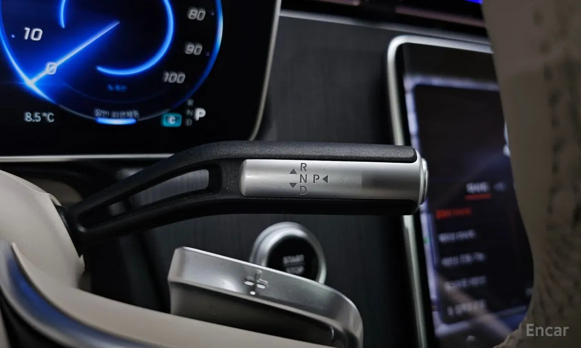 Фото 9 - Mercedes-Benz EQS