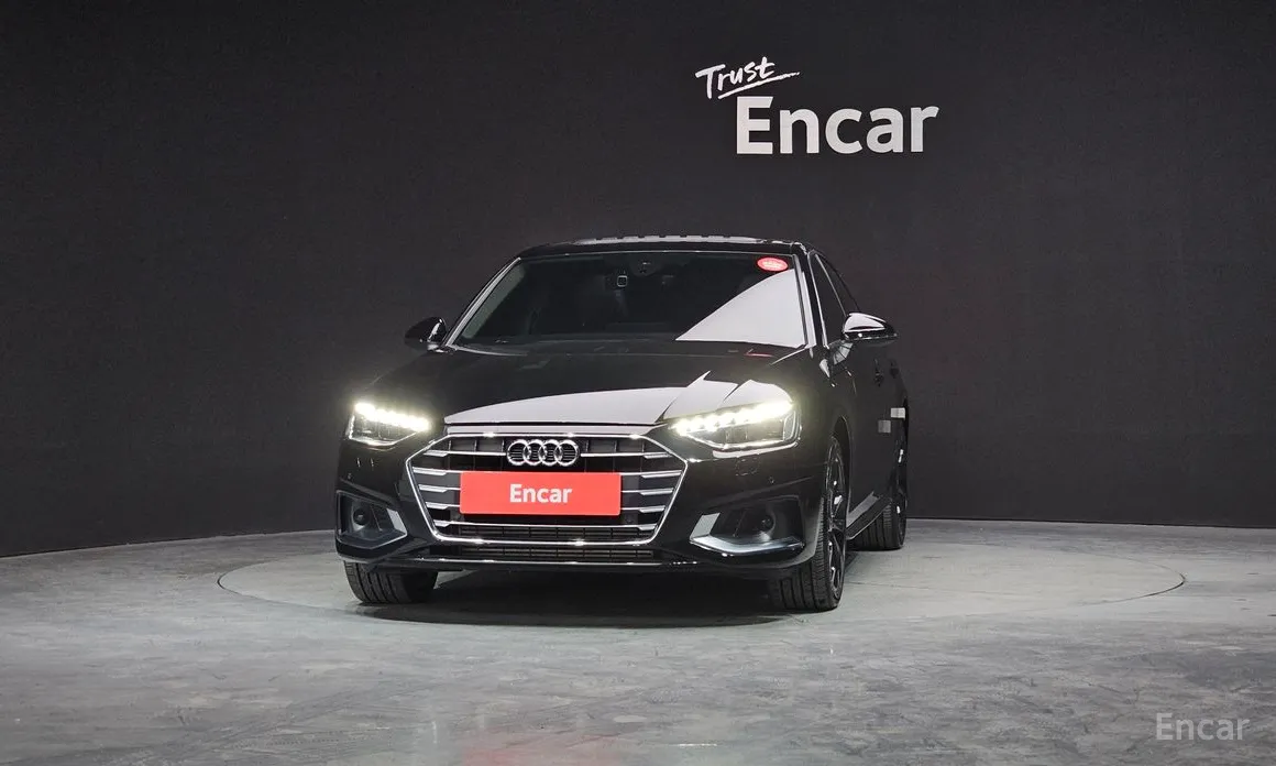 Фото 3 - Audi A4