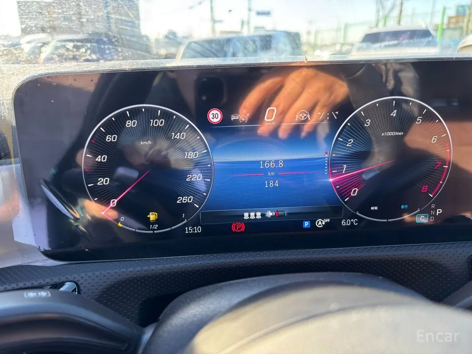 Фото 9 - Mercedes-Benz CLA-Class