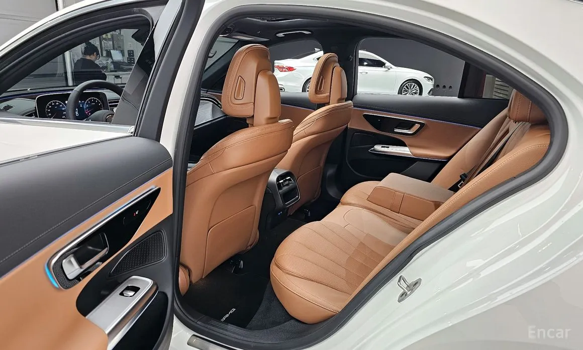 Фото 11 - Mercedes-Benz E-Class