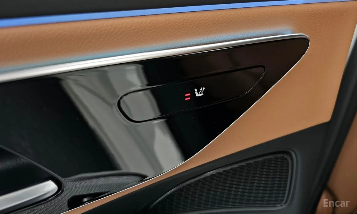 Фото 18 - Mercedes-Benz E-Class