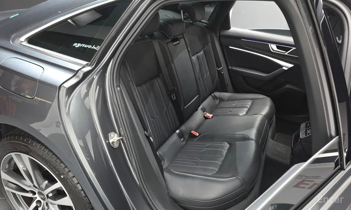 Фото 12 - Audi A6