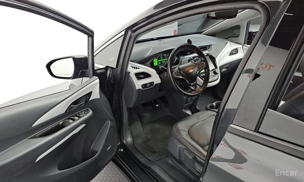 Фото 11 - Chevrolet Bolt EV