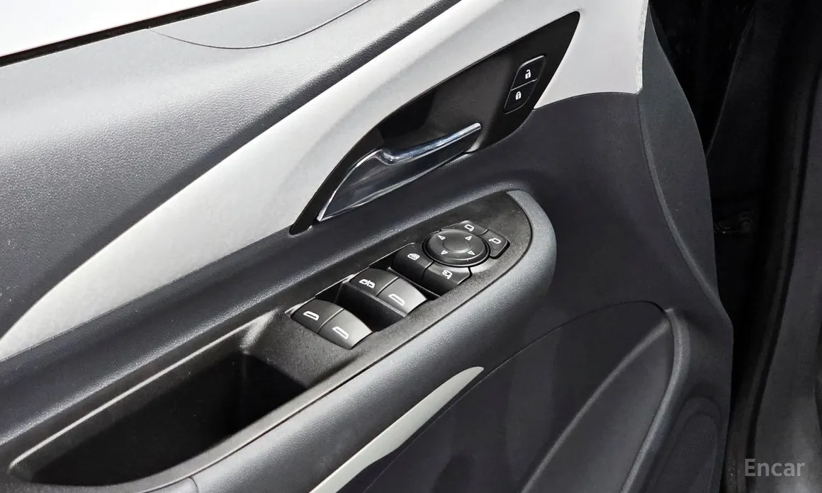 Фото 17 - Chevrolet Bolt EV