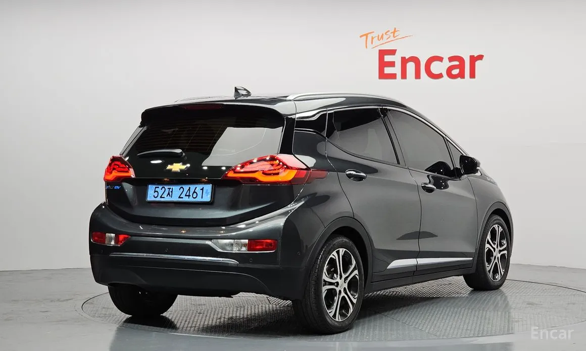 Фото 2 - Chevrolet Bolt EV