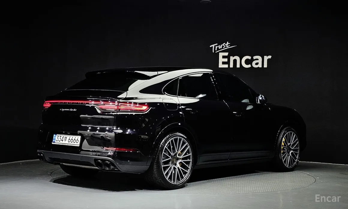 Фото 2 - Porsche Cayenne