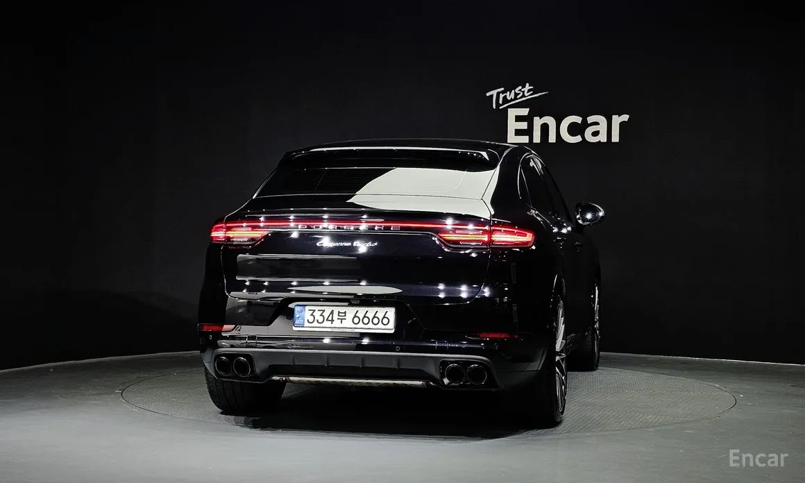 Фото 4 - Porsche Cayenne