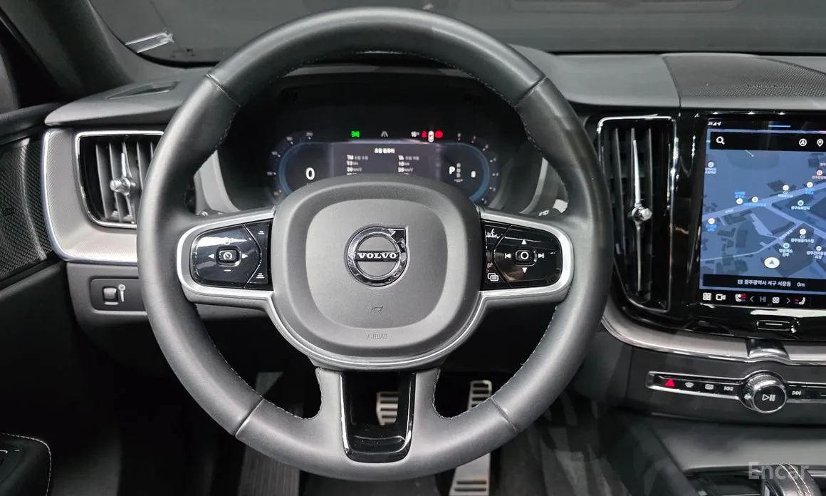 Фото 14 - Volvo XC60