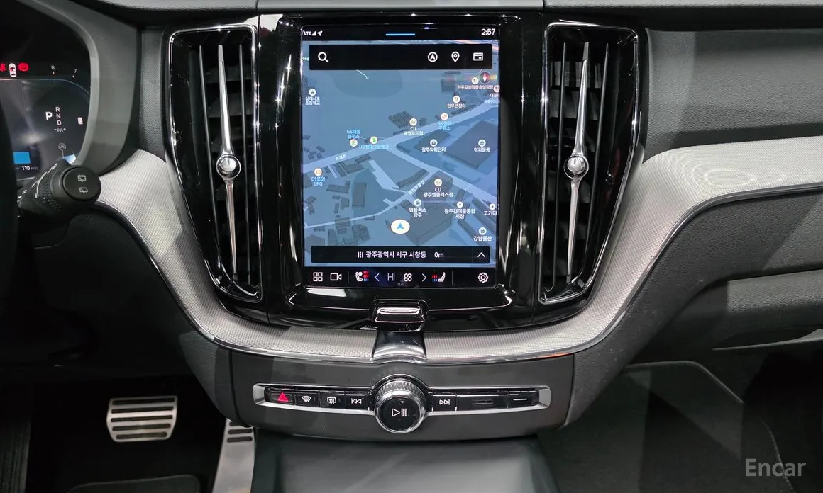 Фото 15 - Volvo XC60