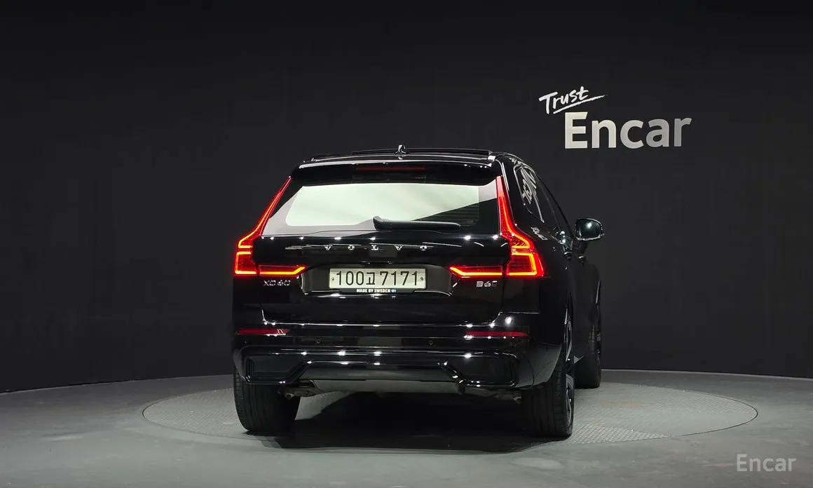 Фото 4 - Volvo XC60