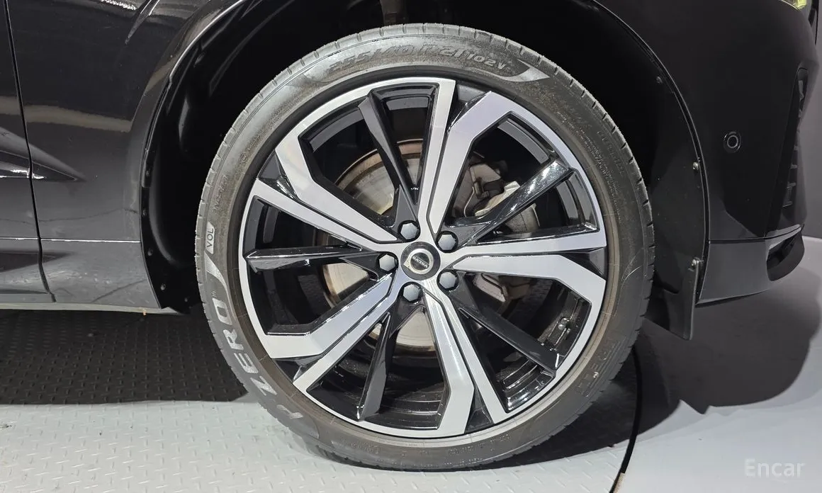 Фото 5 - Volvo XC60