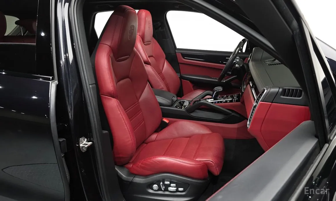 Фото 10 - Porsche Cayenne