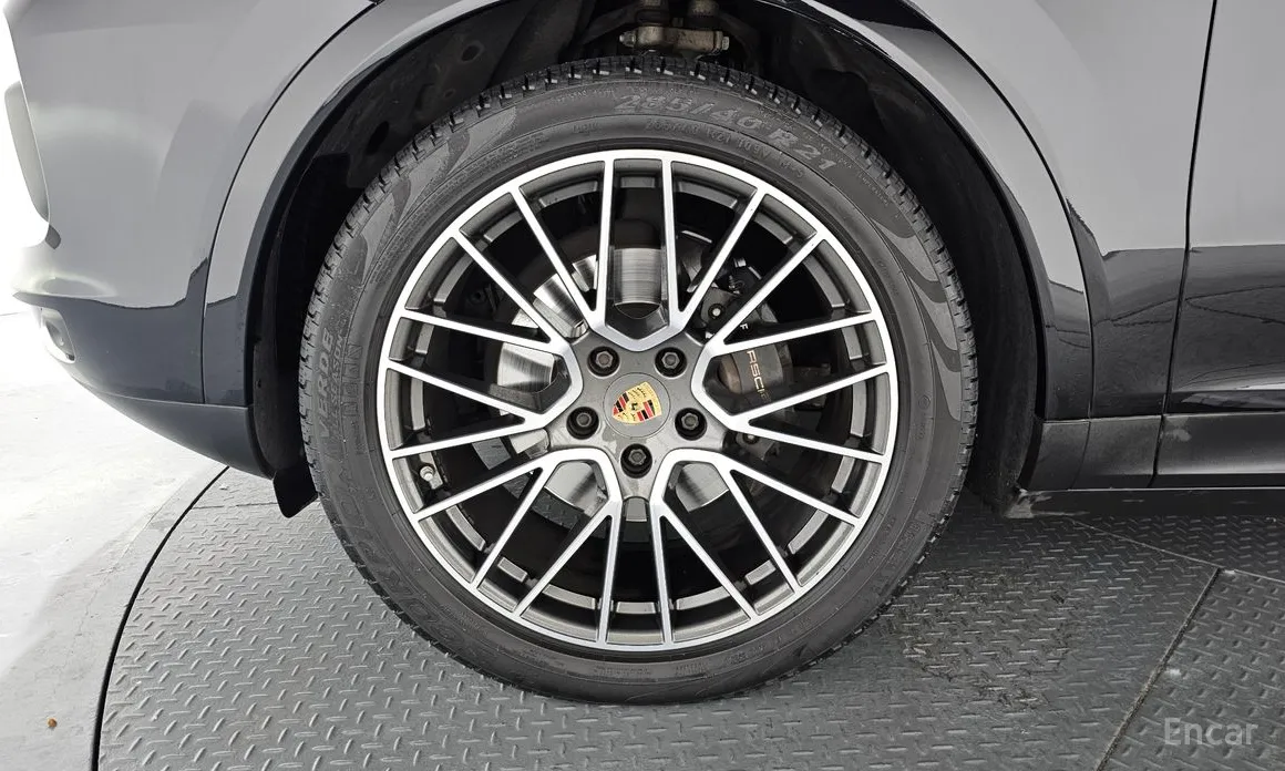 Фото 5 - Porsche Cayenne