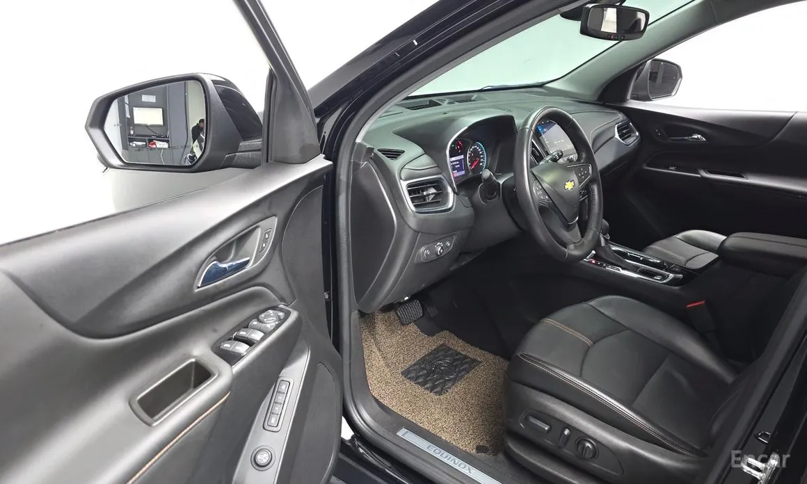 Фото 12 - Chevrolet Equinox