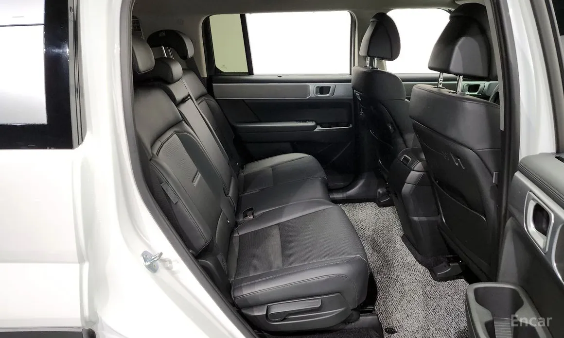 Фото 12 - Hyundai Santa Fe