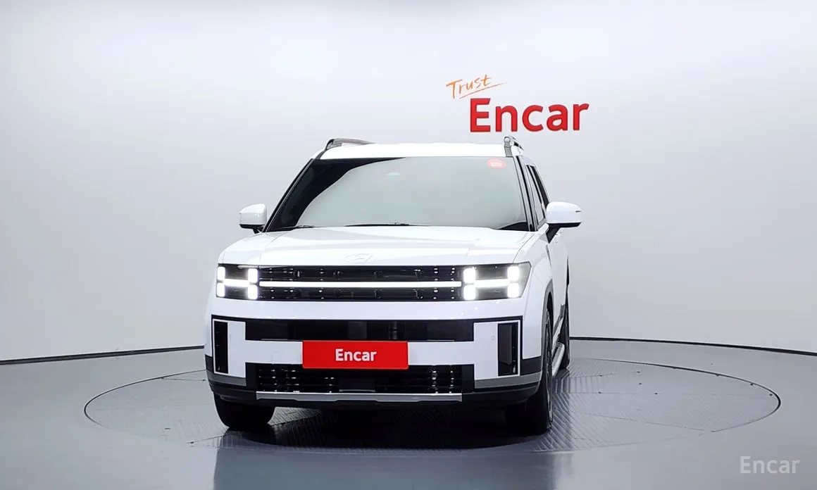 Фото 3 - Hyundai Santa Fe