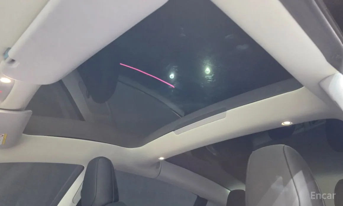 Фото 18 - Tesla Model 3