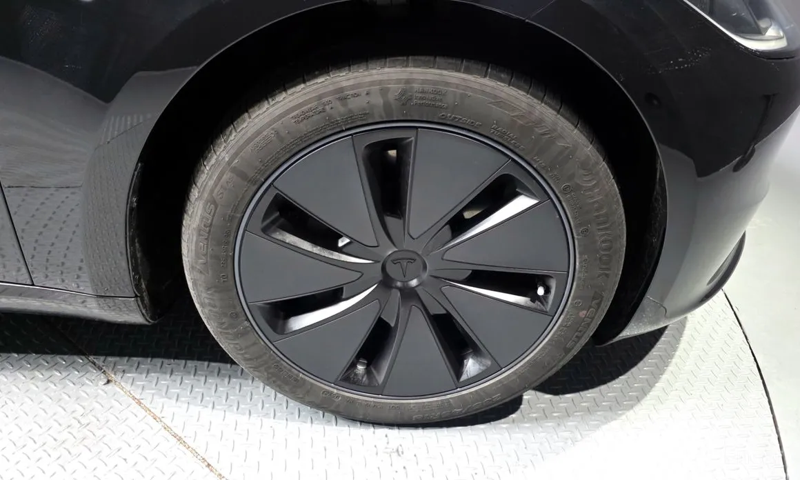 Фото 5 - Tesla Model 3