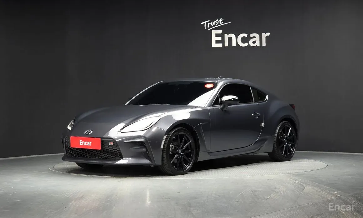 Фото 1 - Toyota 86