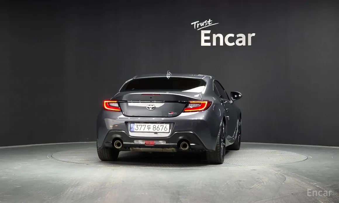 Фото 4 - Toyota 86