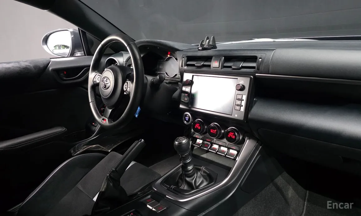 Фото 7 - Toyota 86