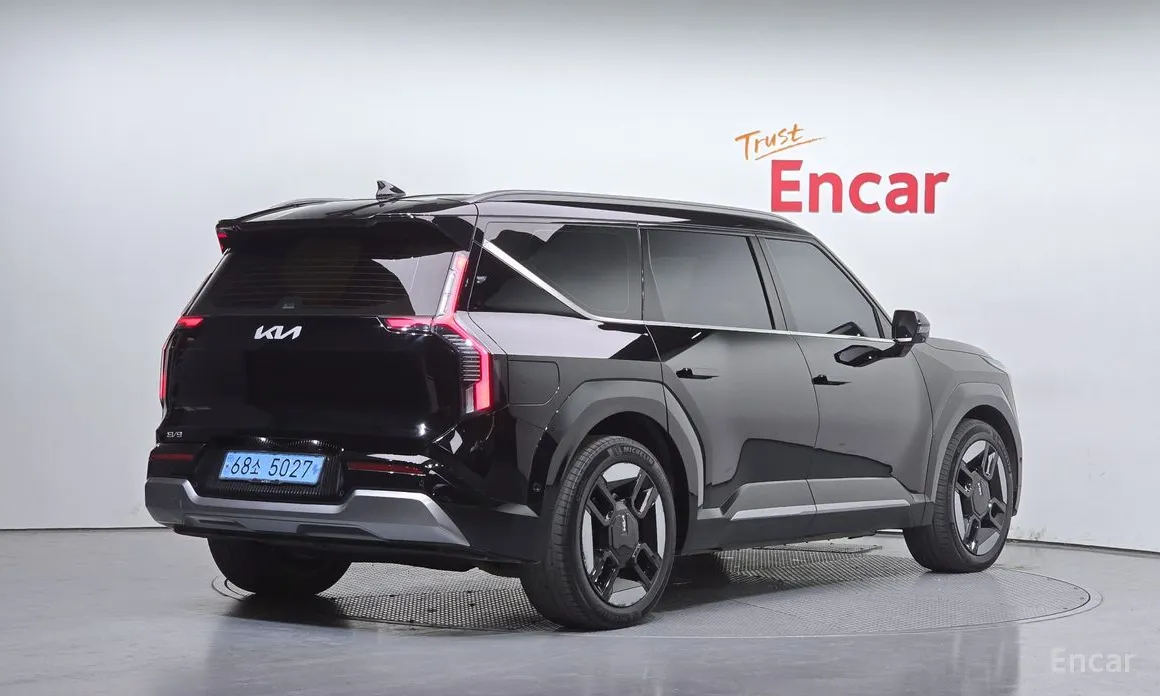 Фото 2 - Kia EV9