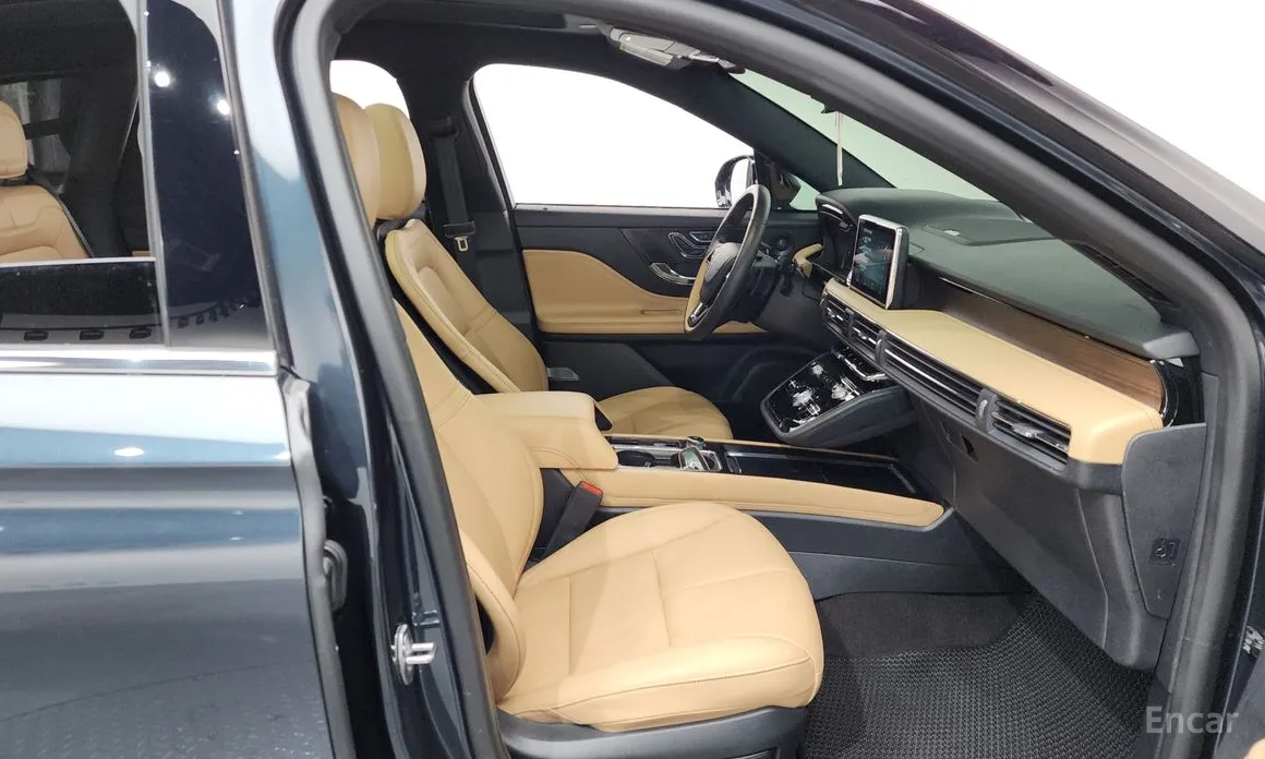 Фото 11 - Lincoln Corsair