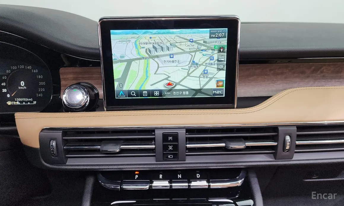 Фото 14 - Lincoln Corsair