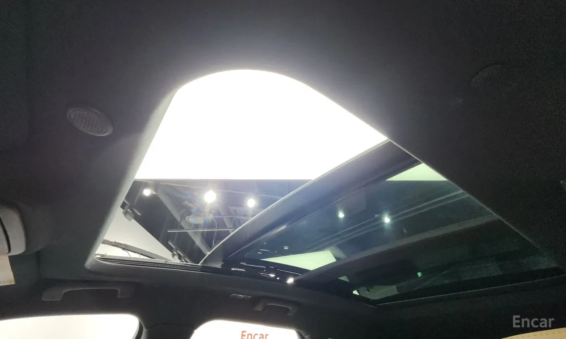 Фото 18 - Lincoln Corsair