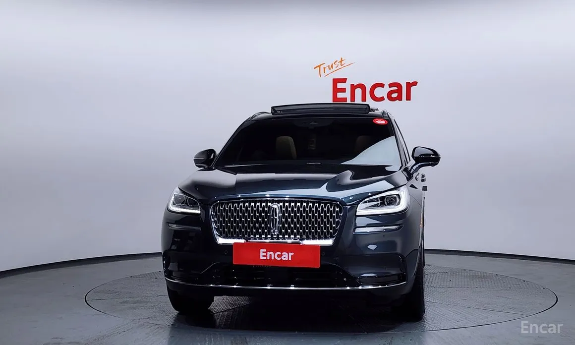 Фото 3 - Lincoln Corsair